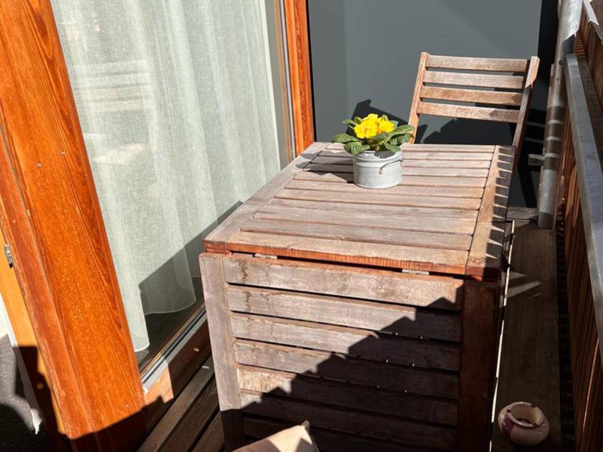 Seeglueck Seegold - Moderne Maisonette-Wohnung Mit Balkon Und Parkplatz In Seenaehe In Konstanz-Dingels-Dorf Luaran gambar